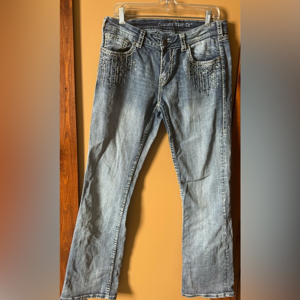 Cowgirl Tuff Women's Boot Cut Jeans Crystal waterfall W31/L33 - Light Blue